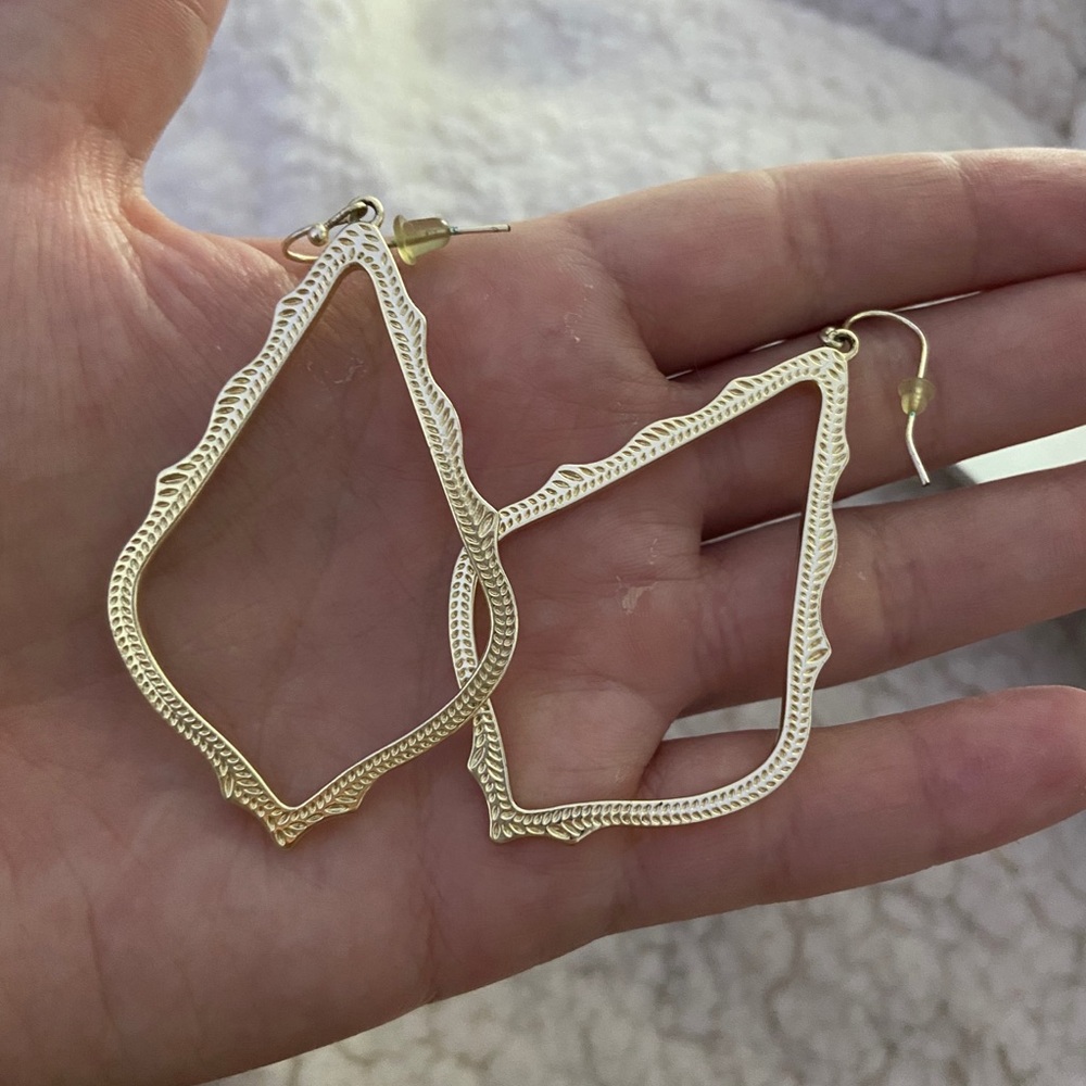 Gold Kendra Scott earrings
